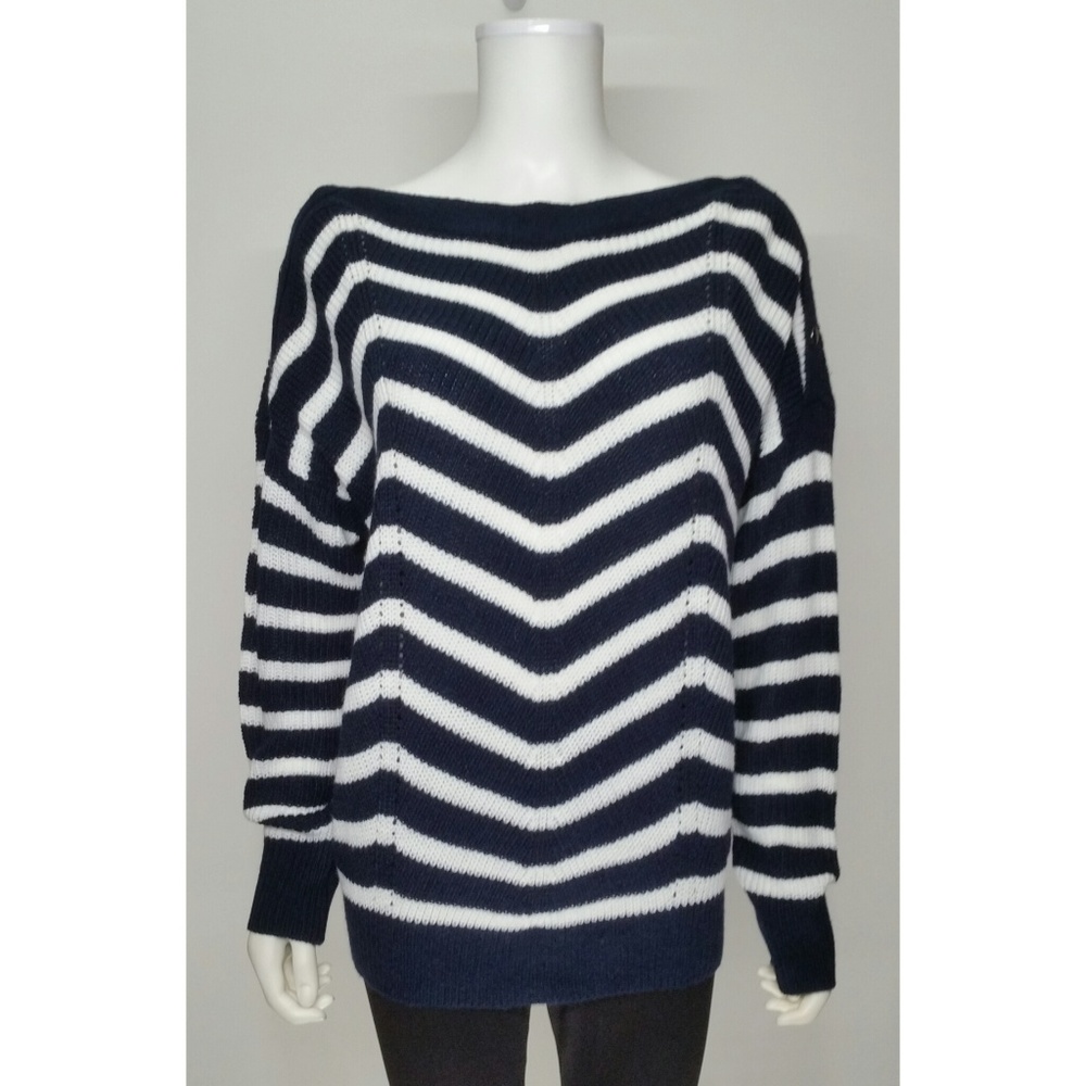 Jessica Simpson Button Shoulder Sweater Size L/XL